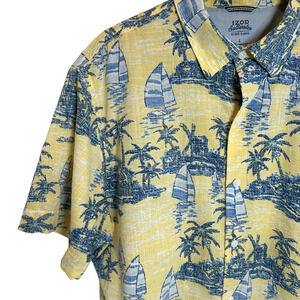 Men's IZOD Saltwater 100% Cotton Shirt Size Large Sailboat Coastal Aloha
